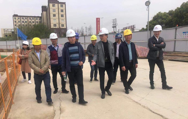 南昌市政公用集團熊新國檢查市政建設(shè)集團污水全收集全處理項目6001.jpg