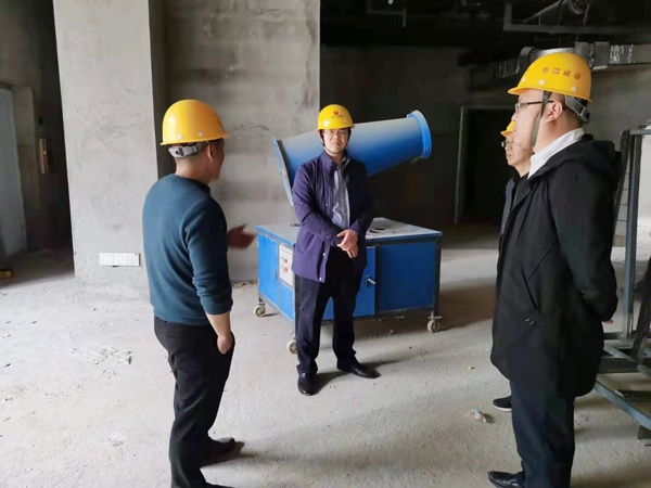 市政建設(shè)付海華前往萬壽宮二次裝修改造項(xiàng)目調(diào)研指導(dǎo)6001.jpg