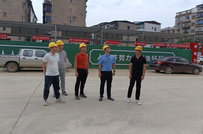 1629944527926986.jpg 南昌市政建設(shè)集團付海華前往桃花南路安置房項目檢查質(zhì)量標準化觀摩會推進情況6911.jpg
