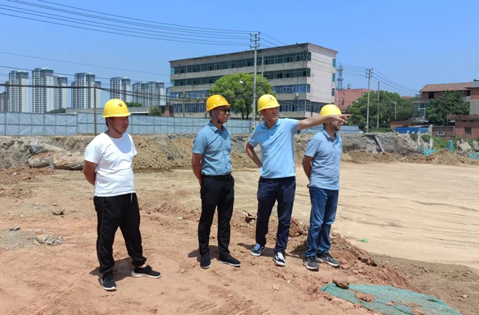 黎德義到廣州路東延工程、昌東三路道路建設工程開展安全質量檢查
